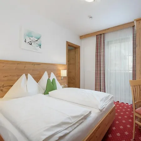 Haus Am Dorfplatz Флахау