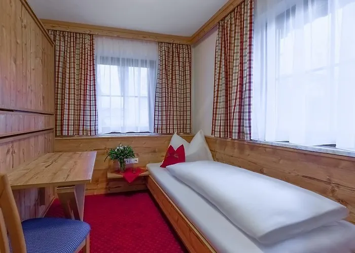 Haus Am Dorfplatz 3* Flachau